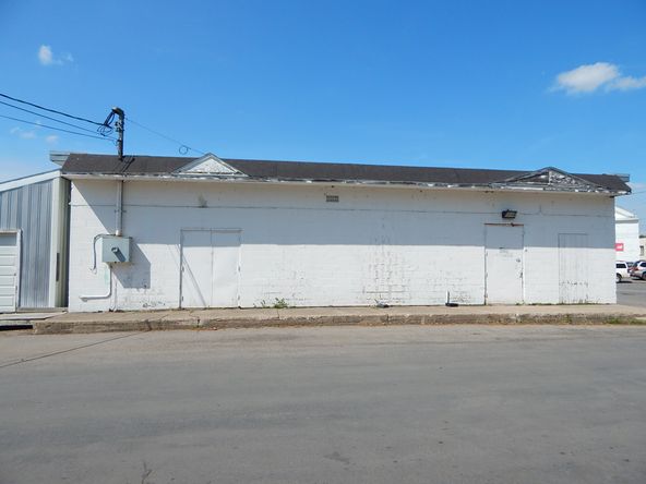 6006 New Hartford St, Wolcott, NY 14590